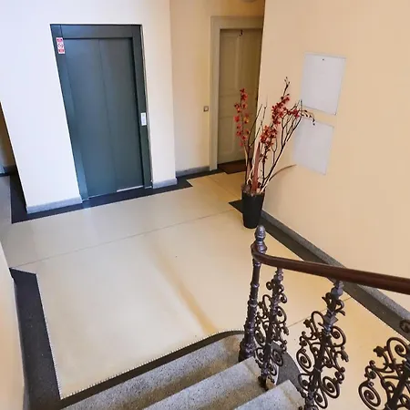 Halkova 5 * Prague