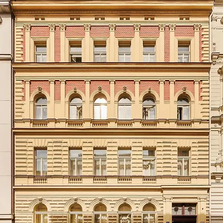 Halkova 5 Apartment *